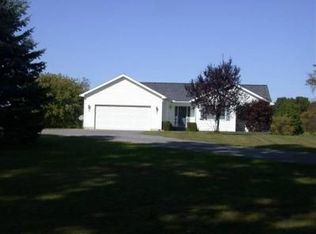 6682 Coon Hill Rd, Munith, MI 49259
