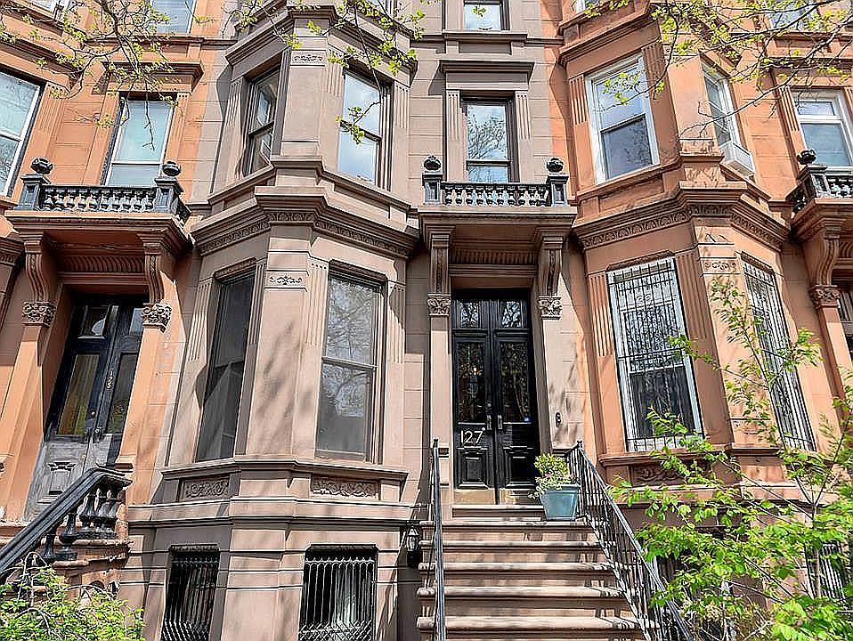 1st image of 127 Saint Johns Pl