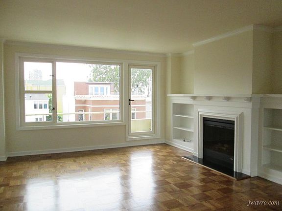 5th image of 1000 Green St APT 401