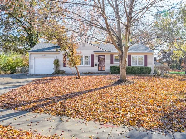 6901 Grandview St, Merriam, KS 66204
