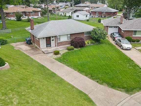 5th image of 8110 Parkridge Dr