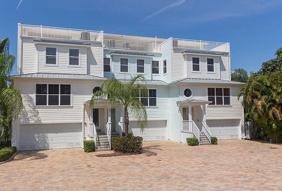 1st image of 326 Venetian Dr