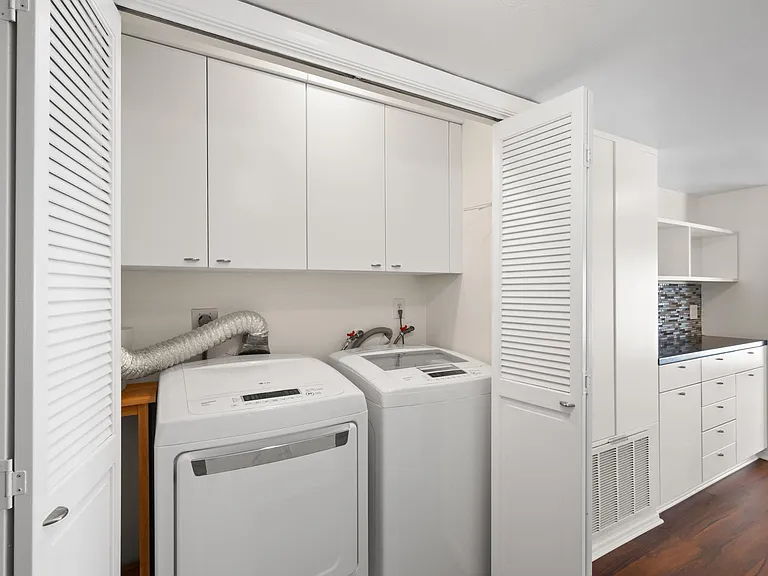 370 Rosecrans St #203 — Photo 3