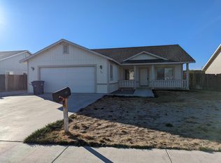 373 Colorado Ln, Fallon, NV 89406
