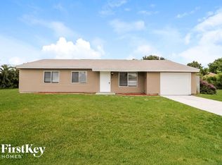 301 SE Whitmore Dr, Pt Saint Lucie, FL 34984