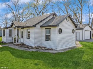 313 Tia Juana Dr, Lakemoor, IL 60051
