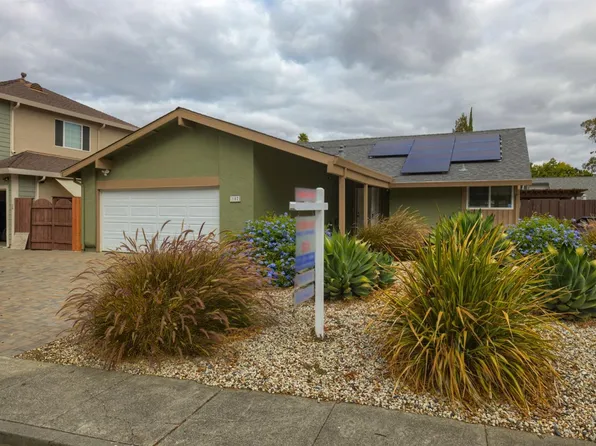 107 Normandy Drive, Vacaville, CA 95687