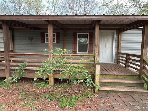 3rd image of 373 Stewart Rd