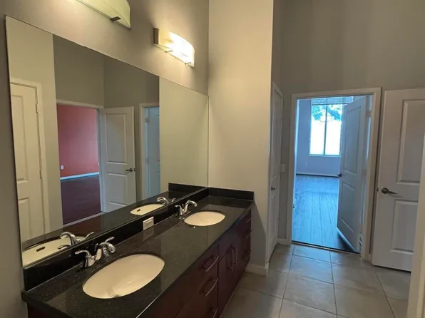 300 S Australian Ave Unit 111, West Palm Beach, FL 33401