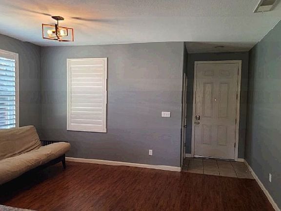 Additional Living Room