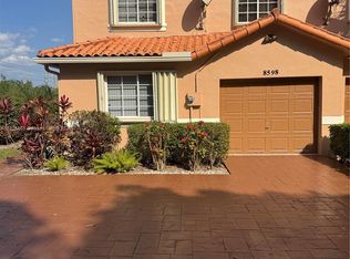 8598 Lychee Dr, Fort Lauderdale, FL 33321