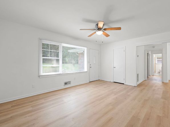 2137 Kimberly Rd SW