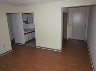 124 Bartlett St APT 6, Lewiston, ME 04240