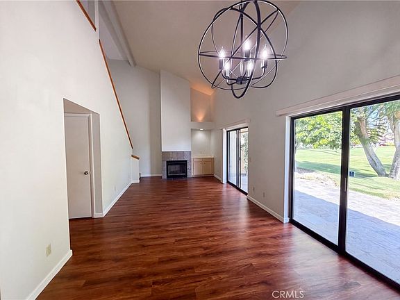 3rd image of 120 Willow Lake Dr