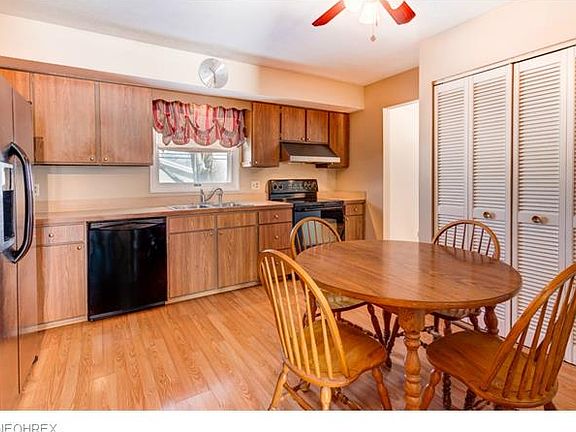 3rd image of 2341 Parmalee Dr