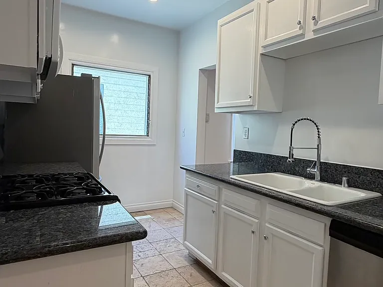 422 N Spaulding Ave #5 — Photo 16