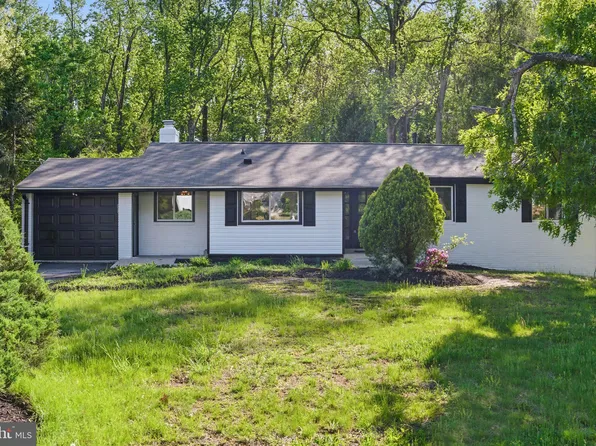 4838 Randolph Dr, Annandale, VA 22003