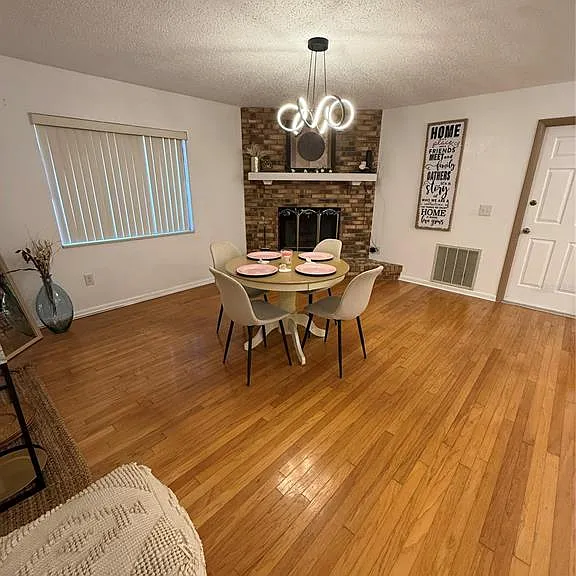 32 Westlawn Pl — Photo 6