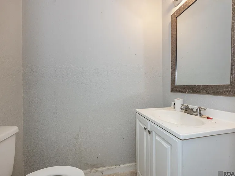 7224 Meadow Park Ave — Photo 10