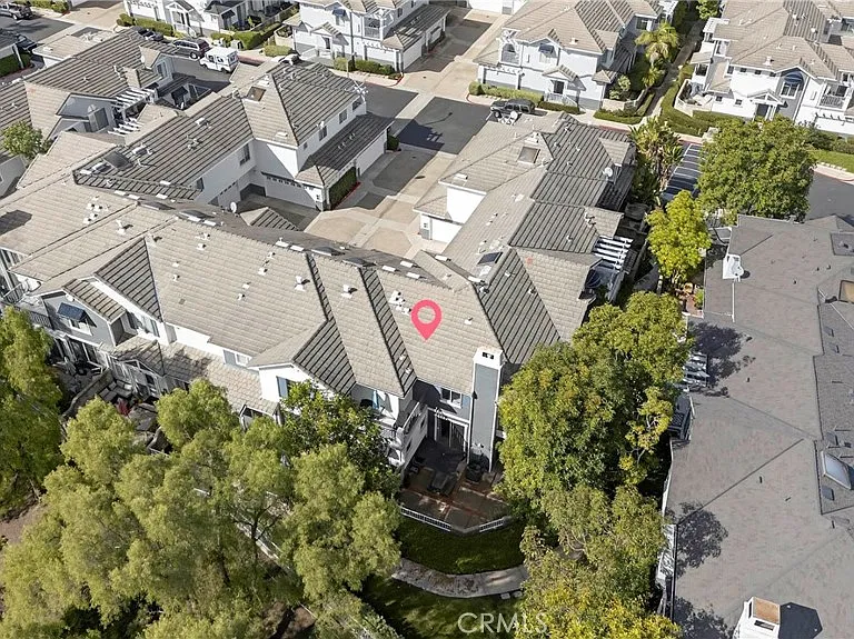 32 Carlsbad Ln — Photo 7
