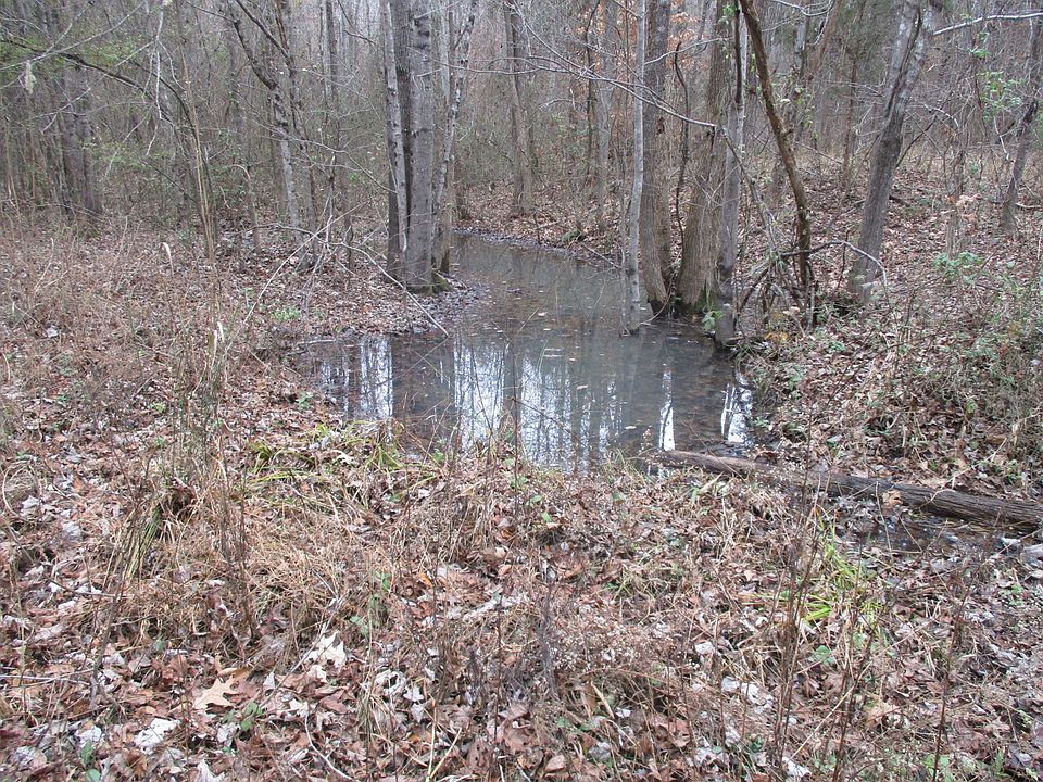 1st image of 4905 Laurel Hl