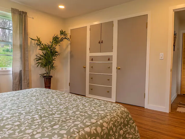 2333 Highway 100 — Photo 13
