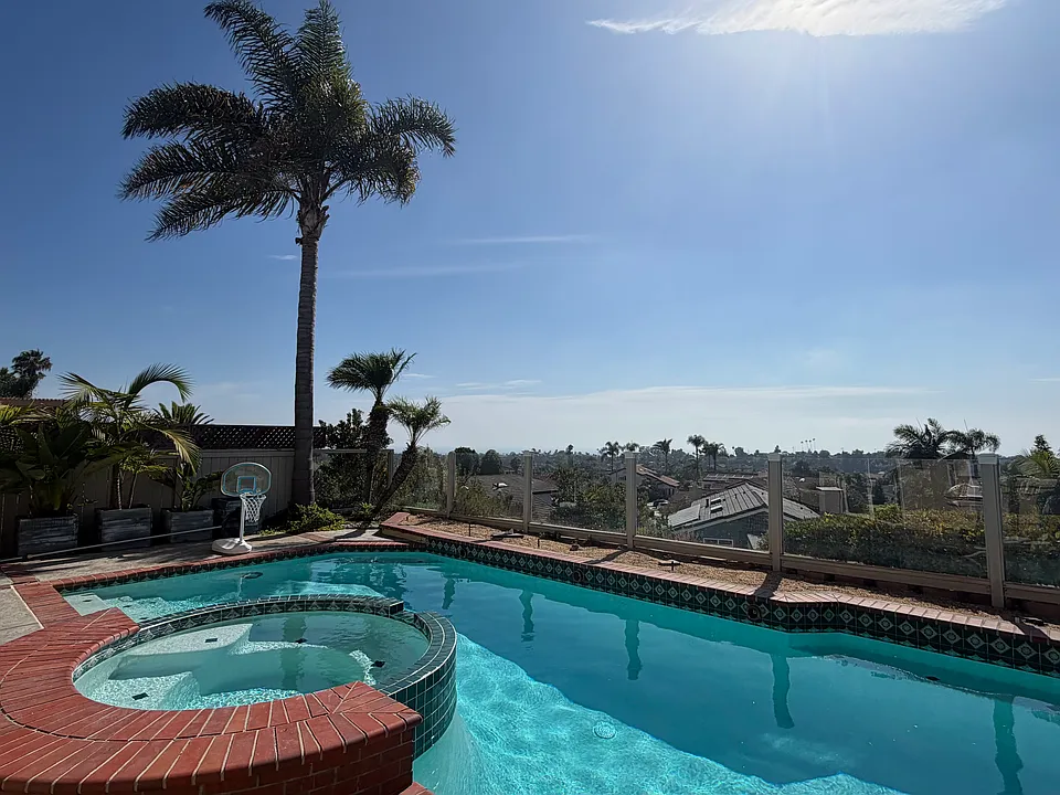 1588 Bella Vista Dr