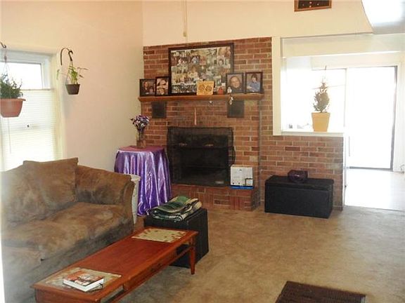 5th image of 375 Prospect Dr