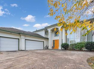 8540 Saunders Rd, Richmond, BC V7A 2A5