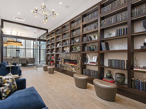 5th image of 727 W Madison St APT 3802