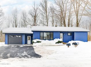 39 Woodside Ave, Mayfield, NY 12117