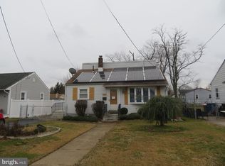 613 Manor Rd, Beverly, NJ 08010