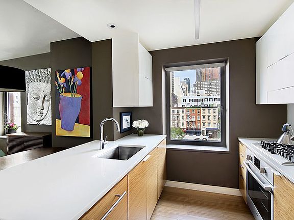 3rd image of 303 E 33rd St APT 5N