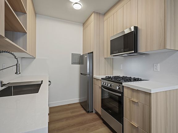 4th image of 1841 Sawtelle Blvd APT 303