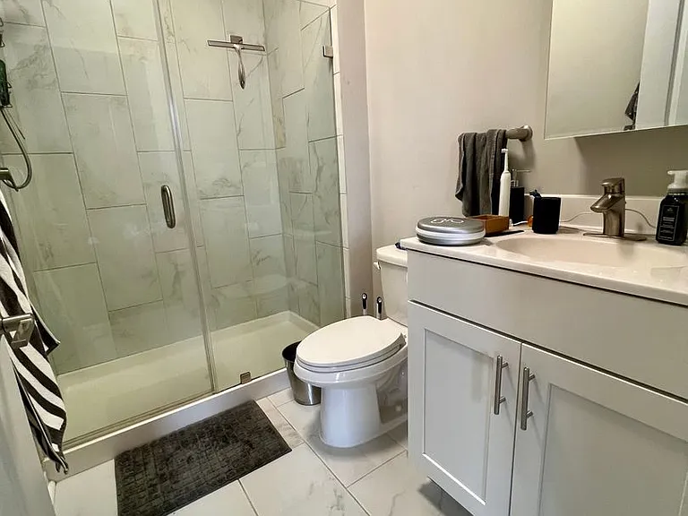 606 W Jefferson St — Photo 18