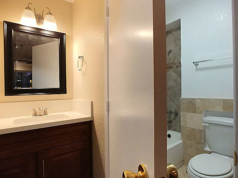 Five Star Suites — Photo 111