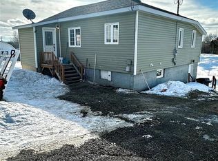 34 Coronation Street, Grand Falls-Windsor, NL A2B1E2