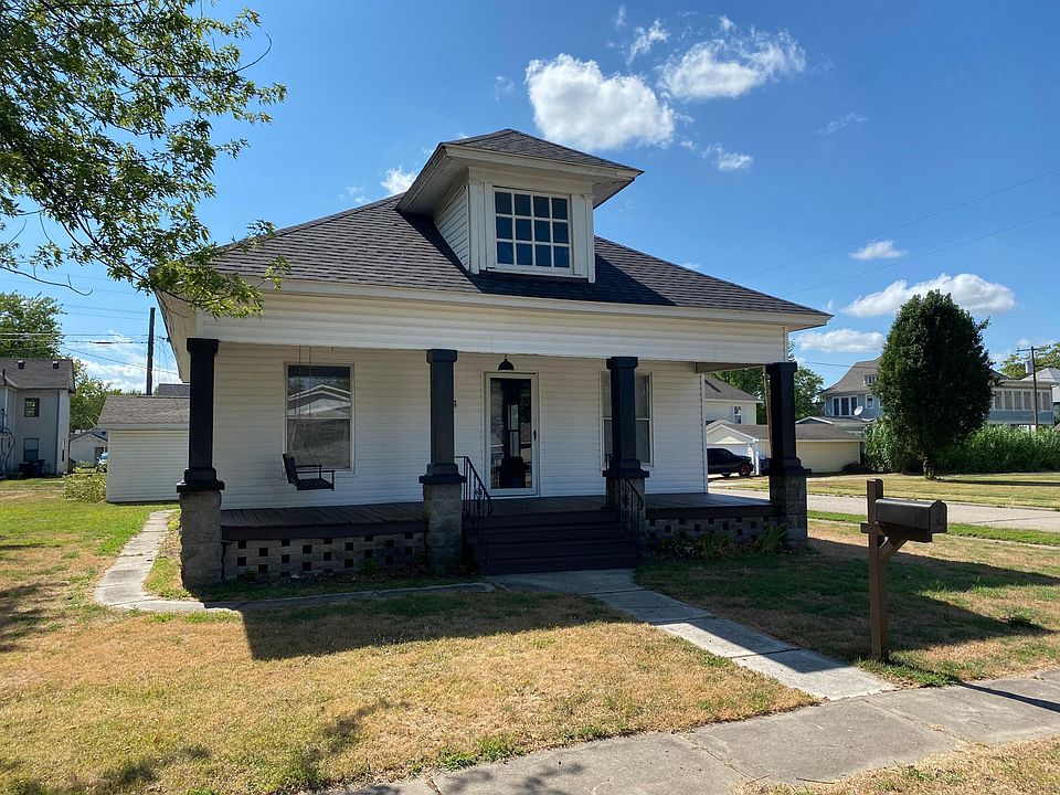 Corner lot