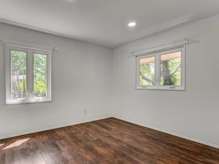 6323 Howe Pl — Photo 14
