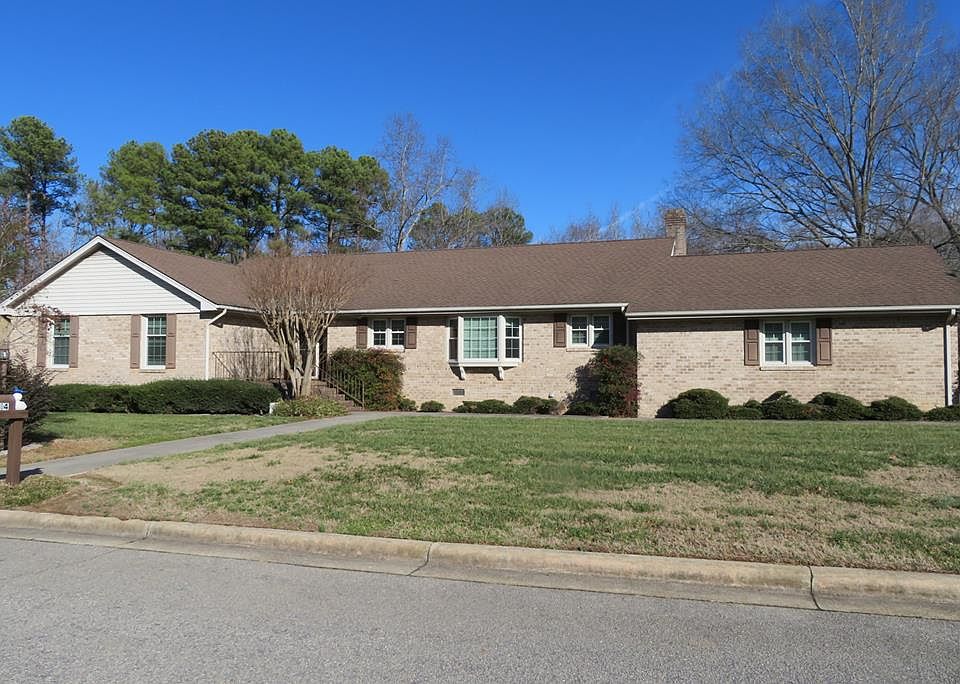 1st image of 104 Berrywood Ct