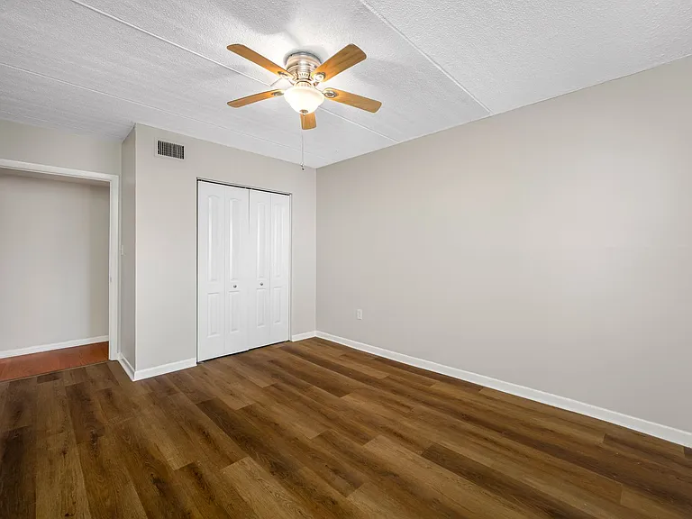 3211 W De Leon St — Photo 24