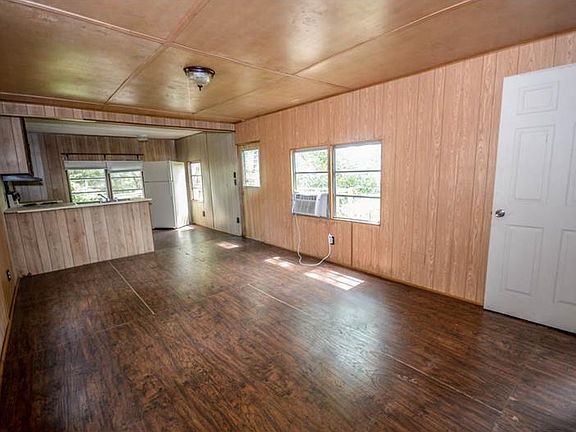 5th image of 10706 E Broadway Ave