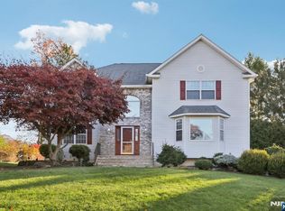 139 Kilmer Rd, Mahwah, NJ 07430