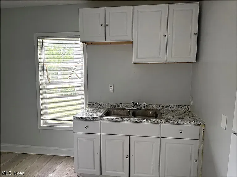 8205 Force Ave — Photo 3
