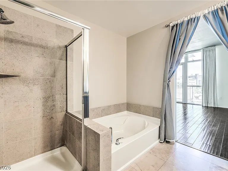 353 E Bonneville Ave #511 — Photo 21