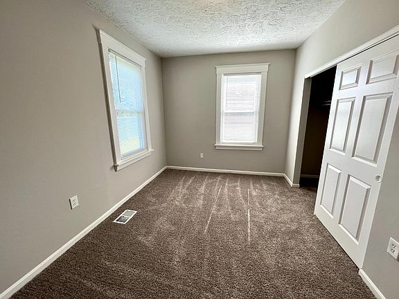 4th image of 500 Wentworth Ave