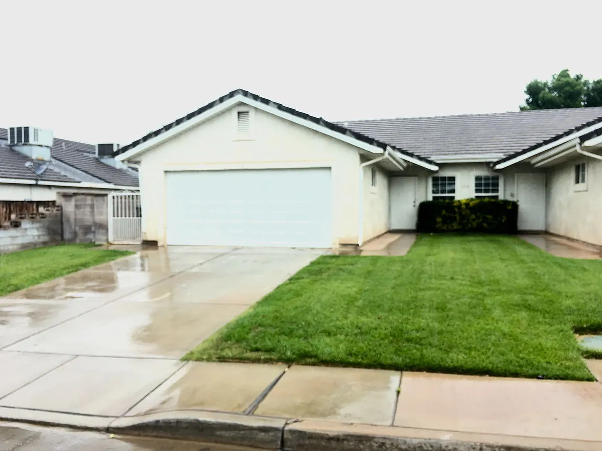 Building Photo - 1308 Millcreek Duplex