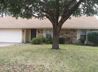 134 W Bayside Dr, Mabank, TX 75156