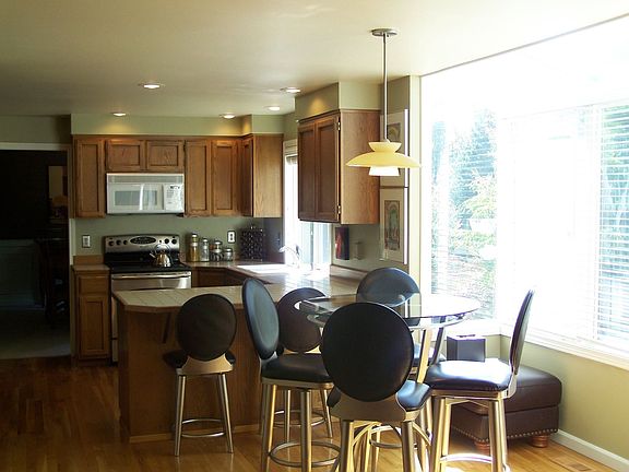 Sunny kitchen and eating nook