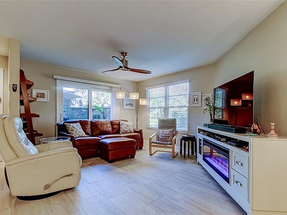 3rd image of 1407 Lennox Rd E #1407